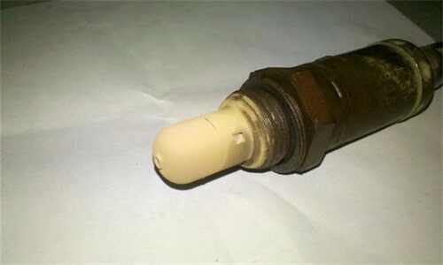 汽车氧传感器在车上的作用