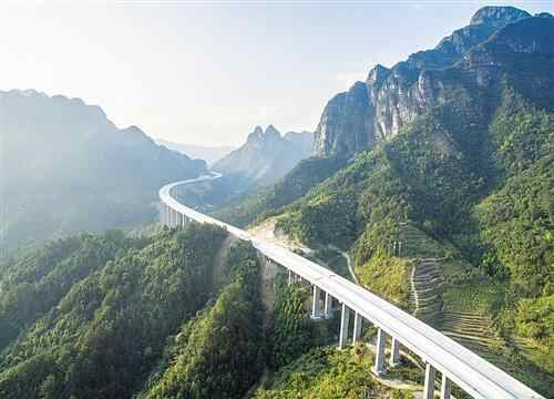 车主指南：梧州至柳州高速公路计划年内建成通车