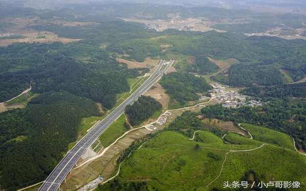 车主指南：贵州：花安高速即将通车 航拍记录下美景