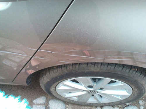 汽車有劃痕怎么處理.jpg