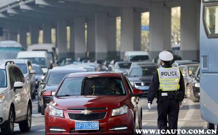 成都外地车限行规定