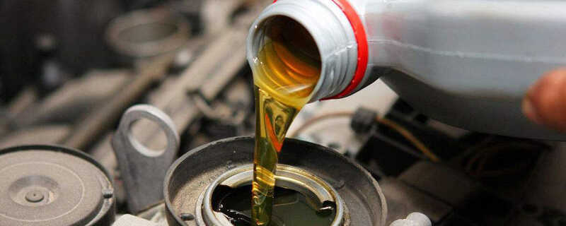 机油选半合成机油还是全合成机油？两者有那些区别？