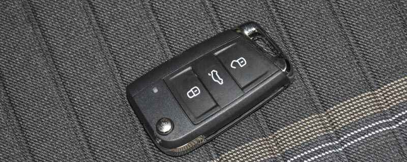 大众朗逸钥匙隐藏功能 朗逸钥匙更换电池图解 车主指南