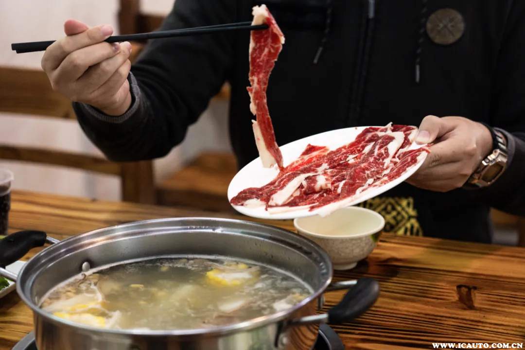 地图飞镖挑战:开着极星2,随机打卡一座陌生城市